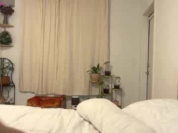 empressmonaa's chat room