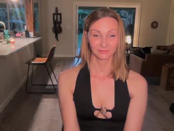 kaileeshy's chat room