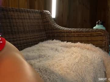 rosiebones's chat room