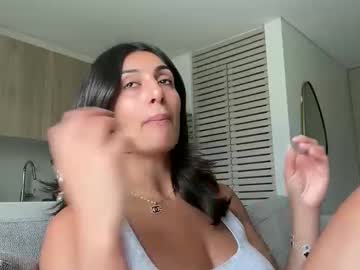 camiliakxoxo's chat room