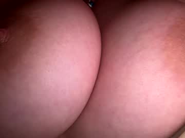 x_dreamgirl_x's chat room