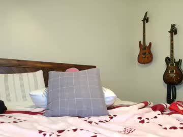 ashleyyylove13's chat room