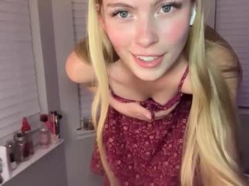 elliee81's chat room