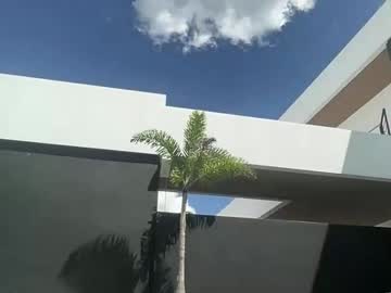 lylaxblake's chat room