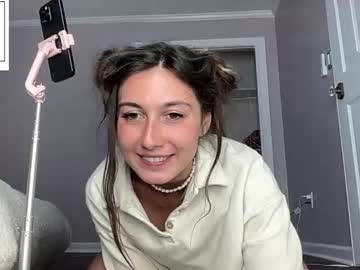 honeybelle8's chat room