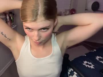 elliee81's chat room