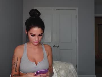 prettygirll23's chat room