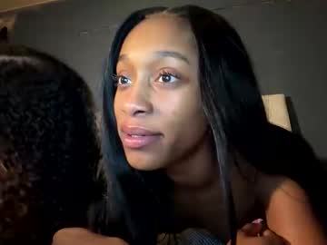 cutieeeva's chat room