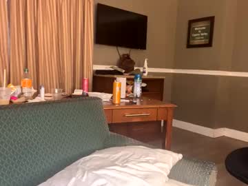 kibrombariu45's chat room