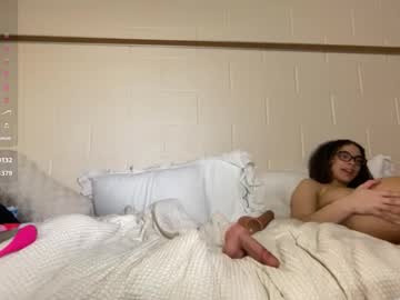 cutieeeva's chat room