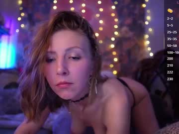 abbienextdoor's chat room