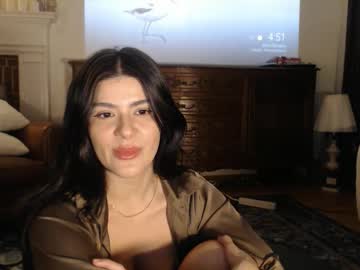 cassiealvarez's chat room