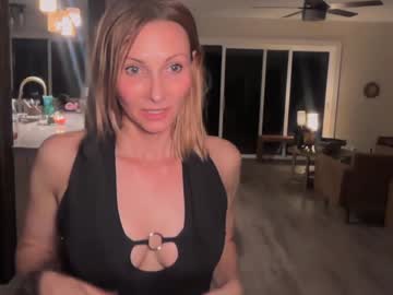 kaileeshy's chat room