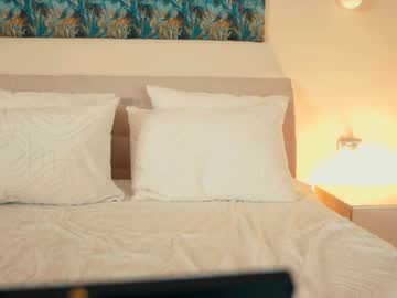 newchloe18's chat room