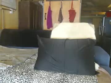 kimberlyfaysantana's chat room