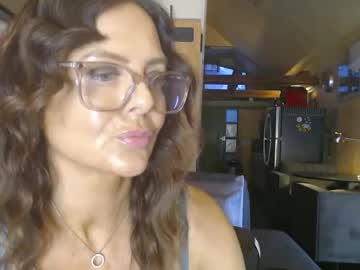 kimberlyfaysantana's chat room