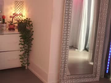 mysticxkitty's chat room