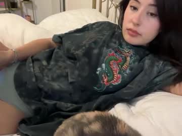 empressmonaa's chat room