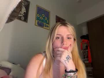 lolaa555's chat room