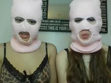 twogirlslove's chat room