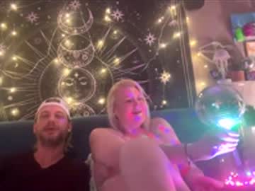 dickeddownsouth's chat room