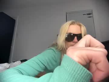 seeusinurdreams's chat room