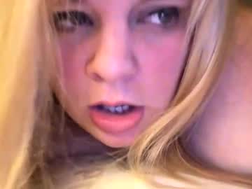 sweetlisa92's chat room