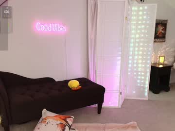 foxy_gamer's chat room