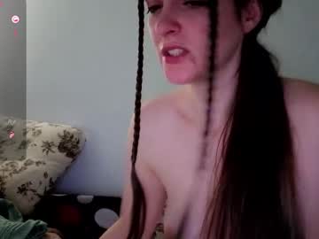 _just_a_simple_girl's chat room