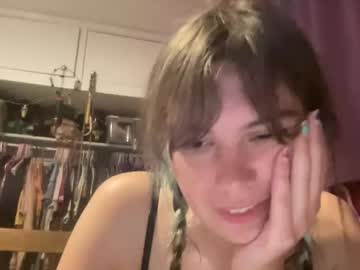 beebeebuzzzzzz's chat room