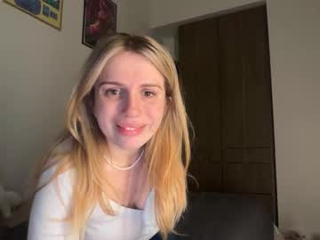 lolaa555's chat room