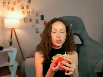 beverlyclub's chat room