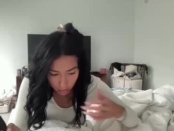 lylaxblake's chat room