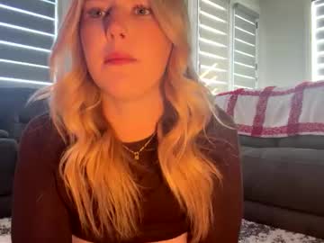 lilpinkbean's chat room