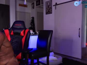 almightycnote's chat room