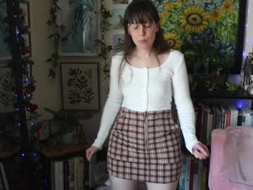 ellynaomi's chat room