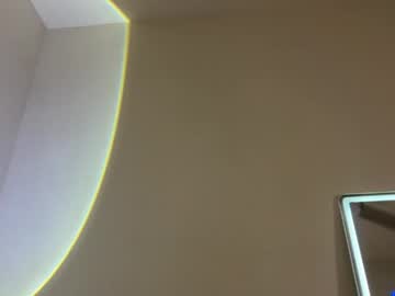 alexxandra7's chat room