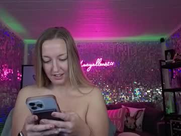 lucyallen4201's chat room
