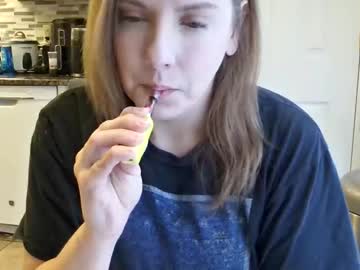 tinywithtiddies's chat room