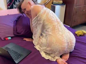 azeraika's chat room