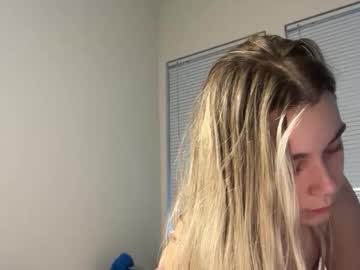 lanademira's chat room