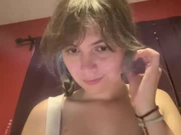 beebeebuzzzzzz's chat room