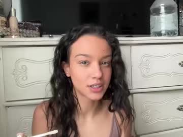 briannay0unggg's chat room