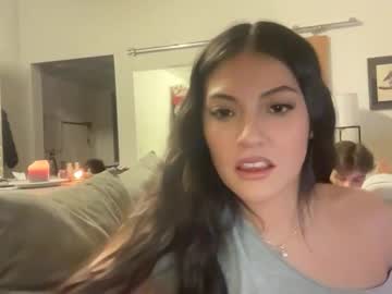 laylakitten4's chat room