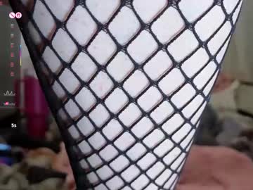 lovesarachristine's chat room