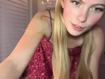 elliee81's chat room