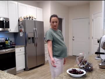 holihurricane's chat room