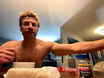 thickwhitegirl616114's chat room