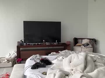 lylaxblake's chat room