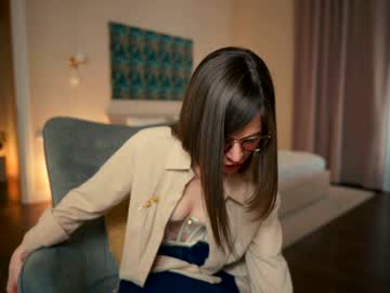 newchloe18's chat room